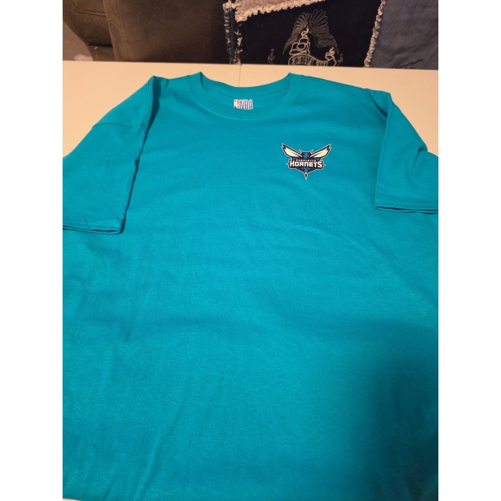 NBA Charlotte Hornets Teal Logo T-Shirt Mens Large Basketball Fan Gear Tee